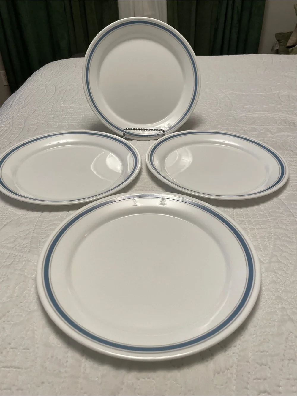 Set of 4 Corning COMCOR CORELLE INDIGO Pattern Dinner Plates White with Blue